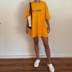 ICONIC Bloomingdale’s oversized TSHIRT.